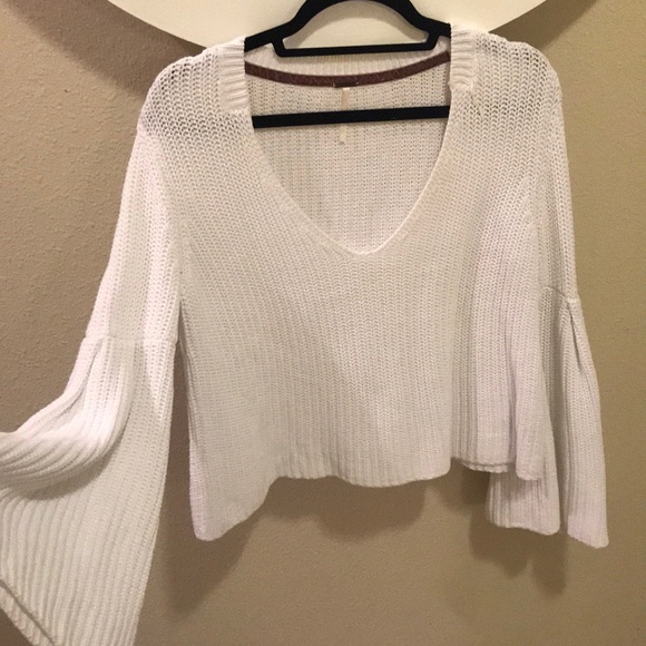 Free People Sweaters - Free people flowy sleeved knit sweater